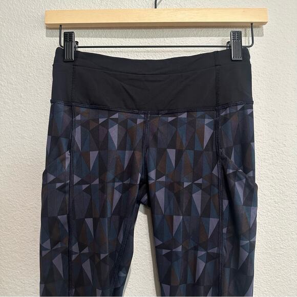 Lululemon Speed Tight II Stained Glass Love Nightfall Black SZ 2 - Picture 5 of 7